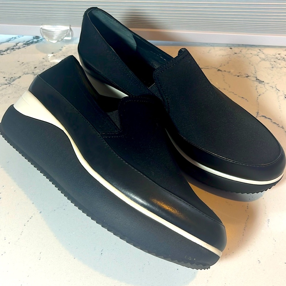 Donald Pliner Lizzee Wedge Slip-On Sneakers Black w/ White Detail, Size 7 1/2 M